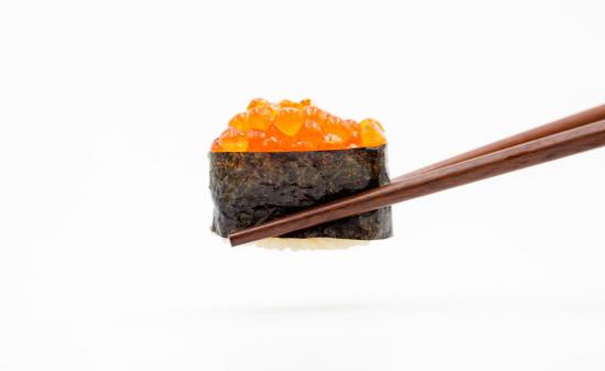 GUNKAN MAKI (2 szt)